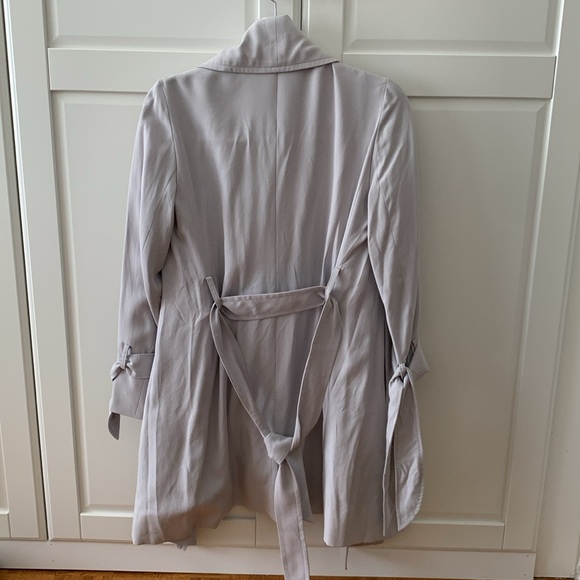Club Monaco belted trench coat size XS - Picture 2 of 3